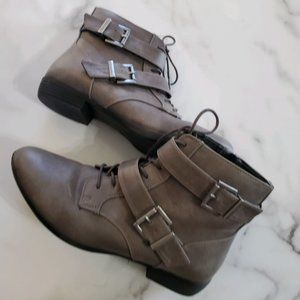 Route 66 Ankle Boots with double straps accent buckles size 10